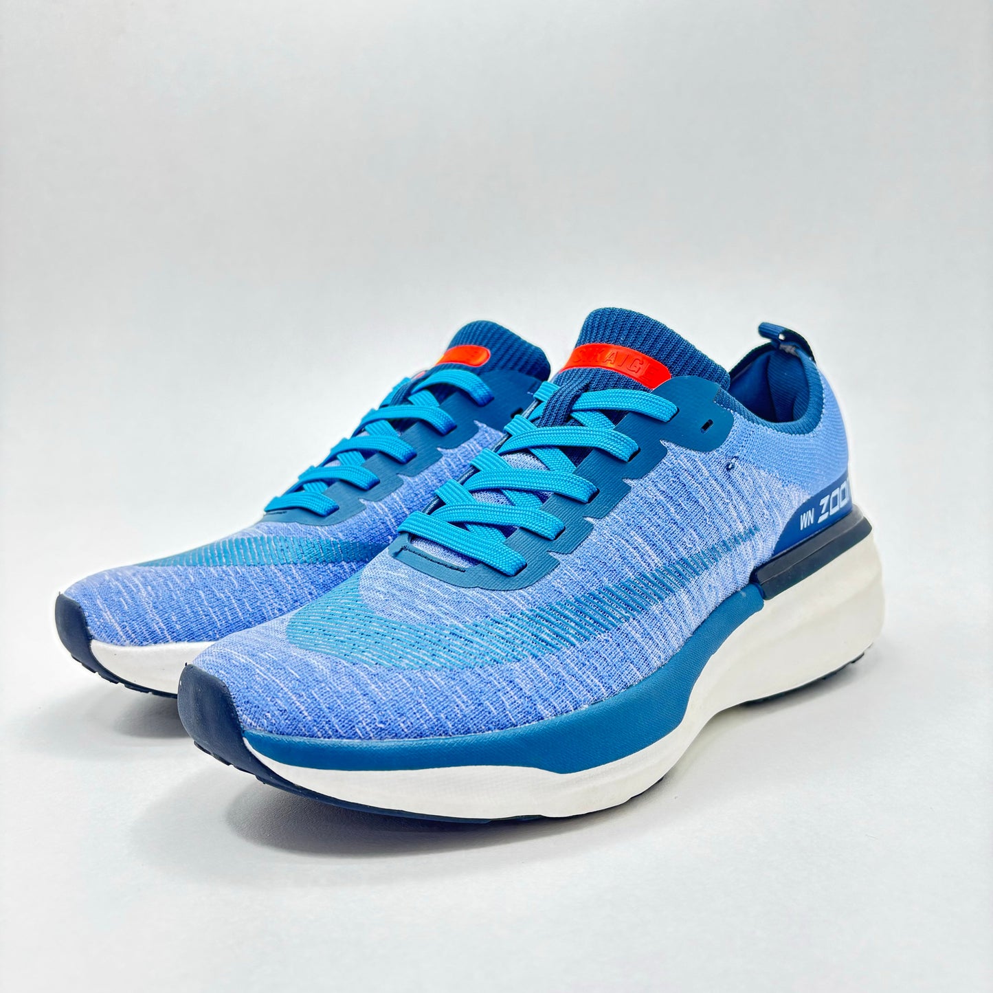 Running shoes ZOOME