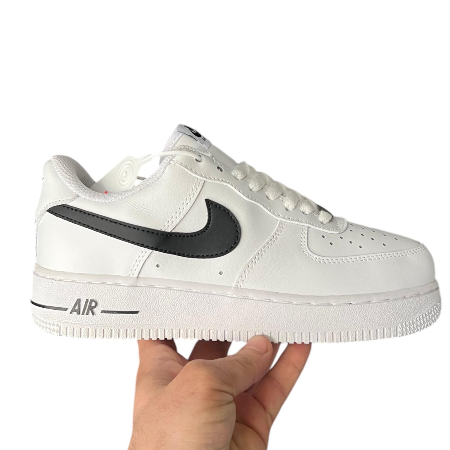 NIKE AIR FORCE.1