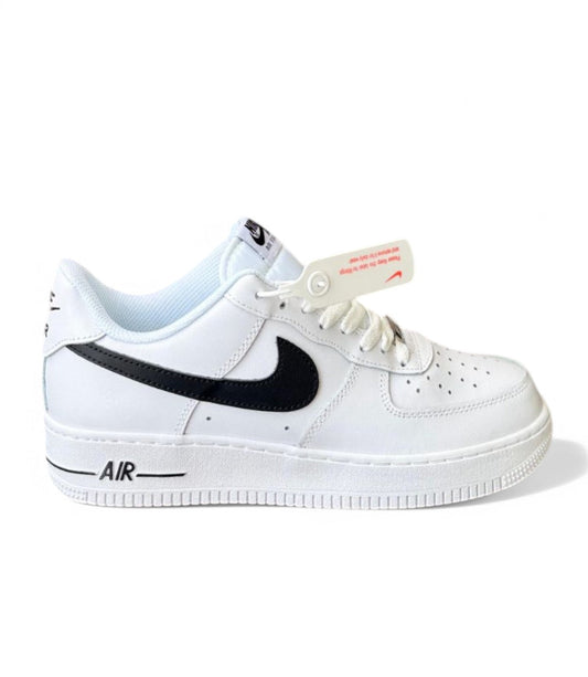 NIKE AIR FORCE 07 BLACK SWOOSH